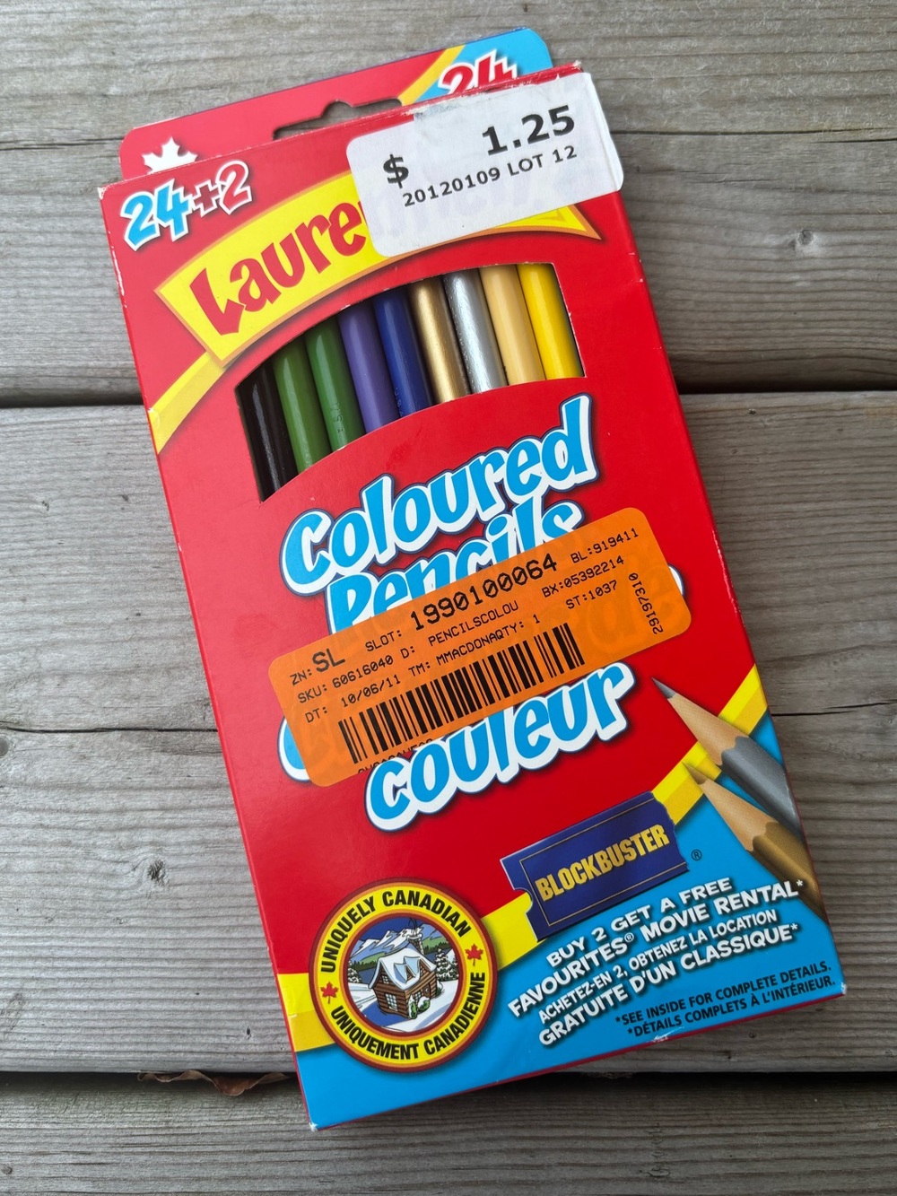 24 + 2 Vintage Laurentien Coloured Pencil Crayons Blockbuster Edition